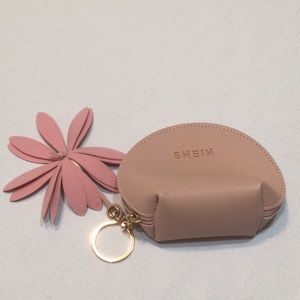 Shein Keychain/Change Purse w/Flower